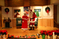 Santa Comes to Woodridge 2013